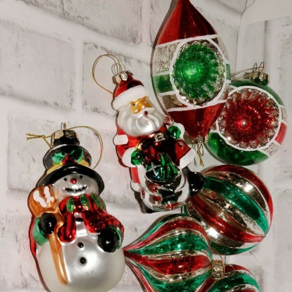 Valery Madelyn Set of 10 Glass Christmas Ornaments - Picture 2 of 7